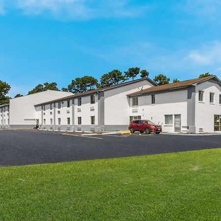 Econo Lodge Cherry Point Havelock Extérieur photo