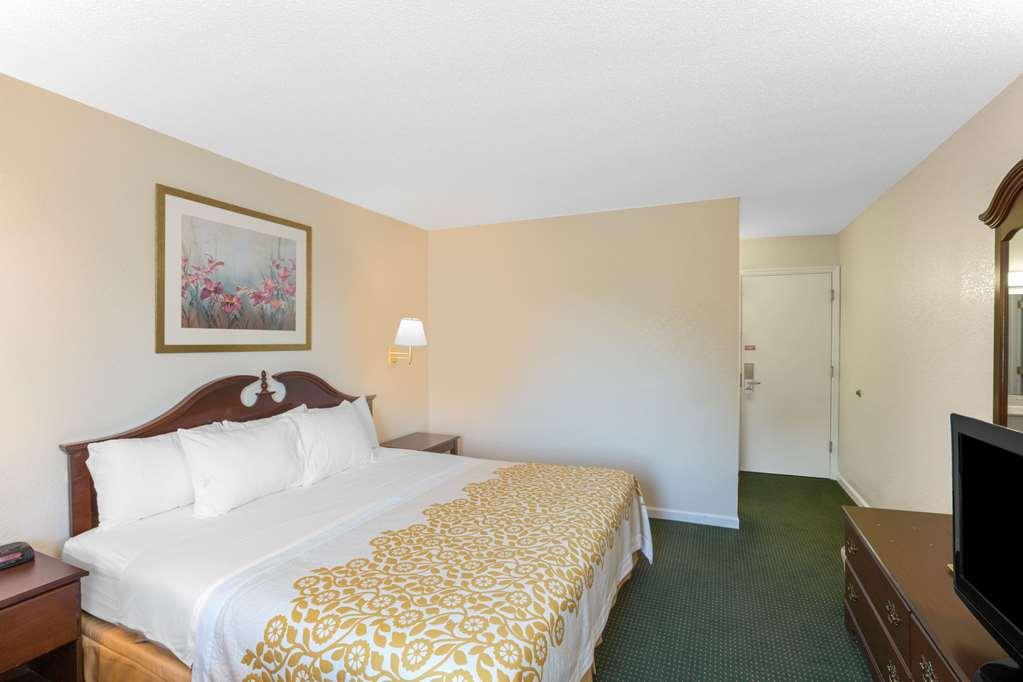 Econo Lodge Cherry Point Havelock Chambre photo