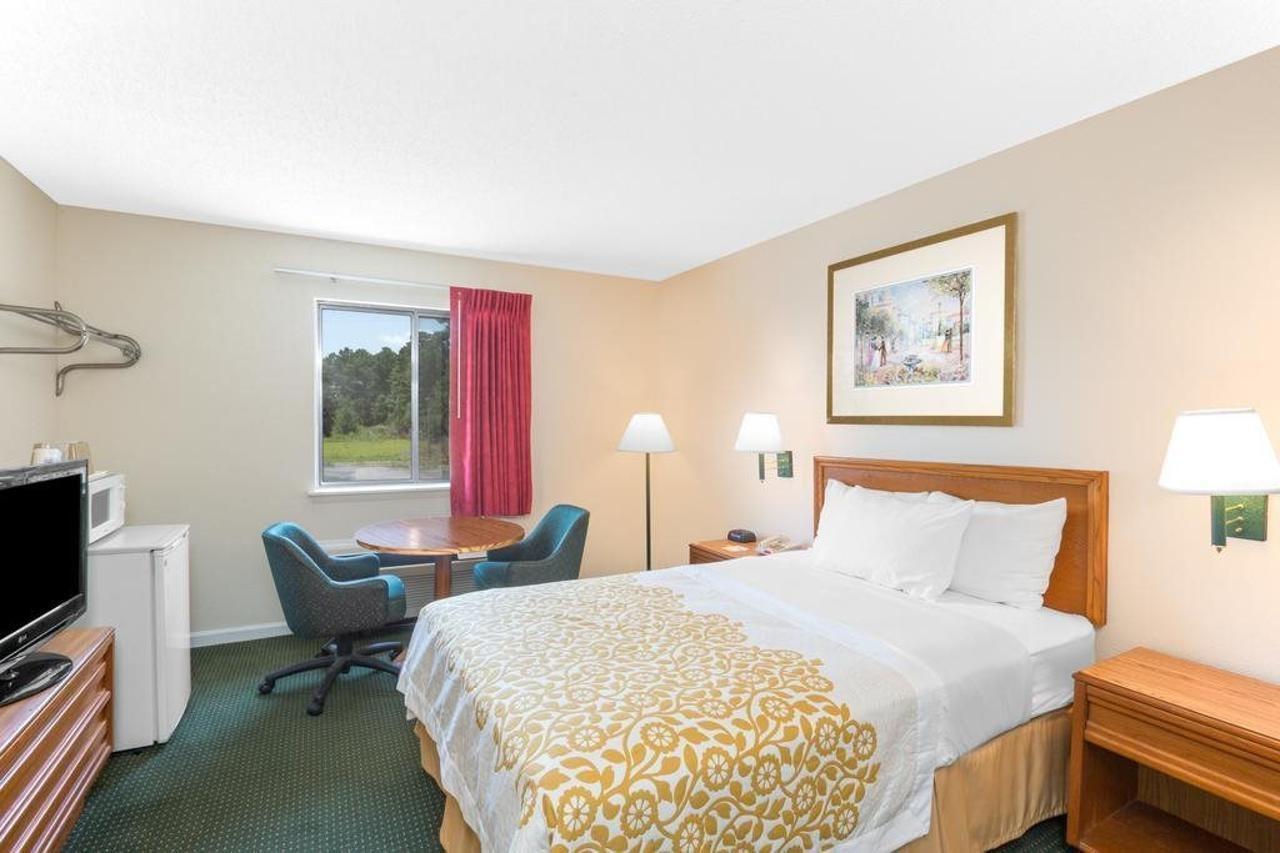 Econo Lodge Cherry Point Havelock Extérieur photo