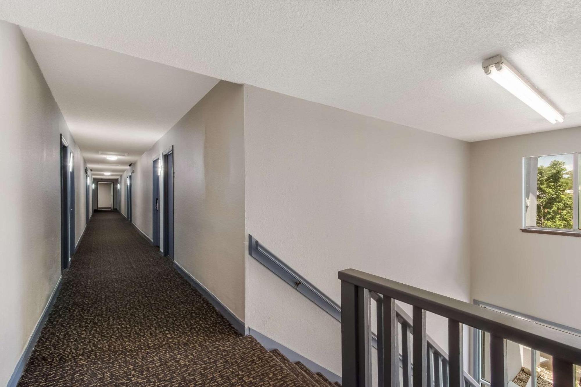Econo Lodge Cherry Point Havelock Extérieur photo