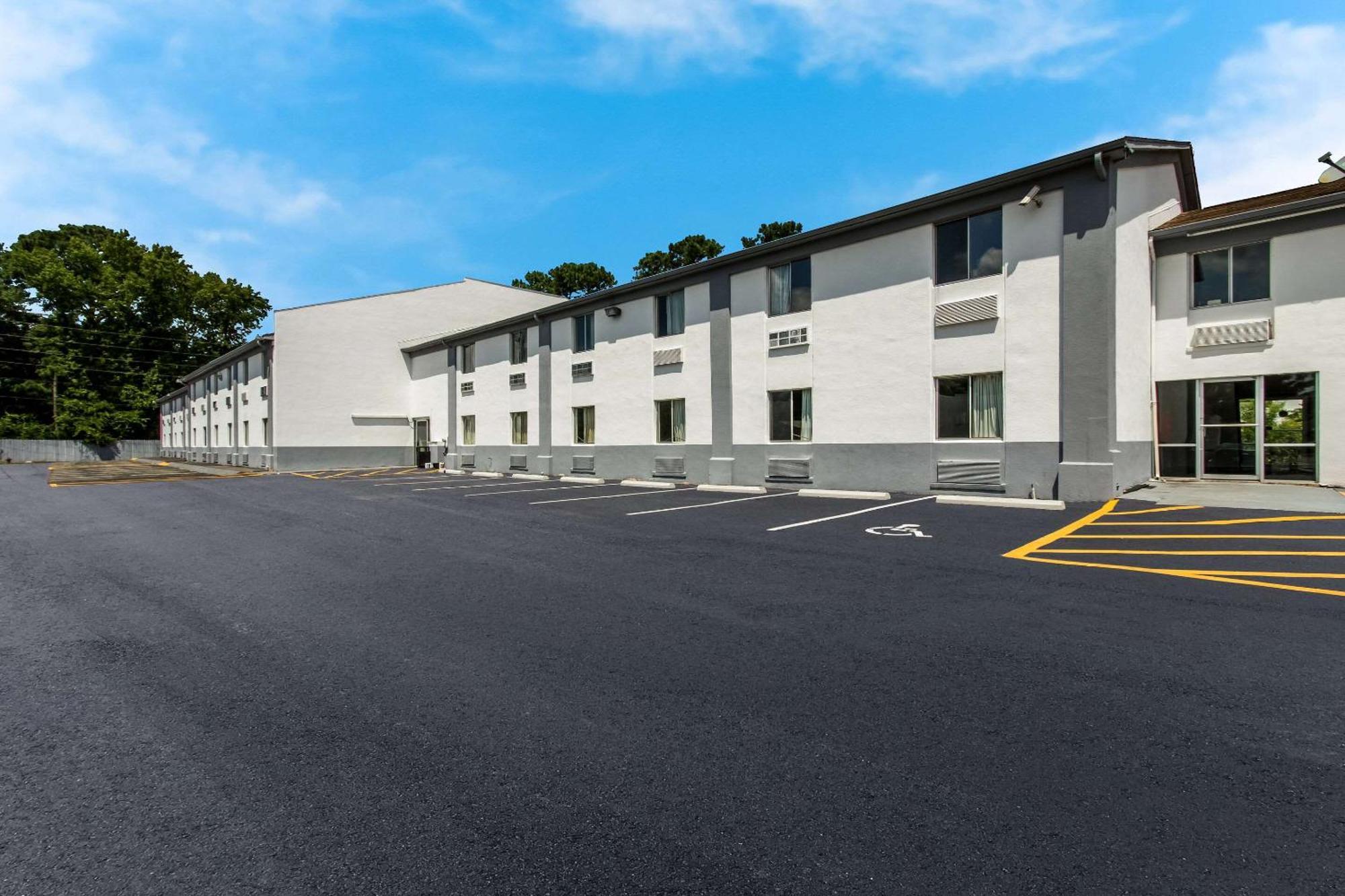 Econo Lodge Cherry Point Havelock Extérieur photo